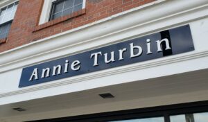 Sign Artist completes Annie Turbin's sign